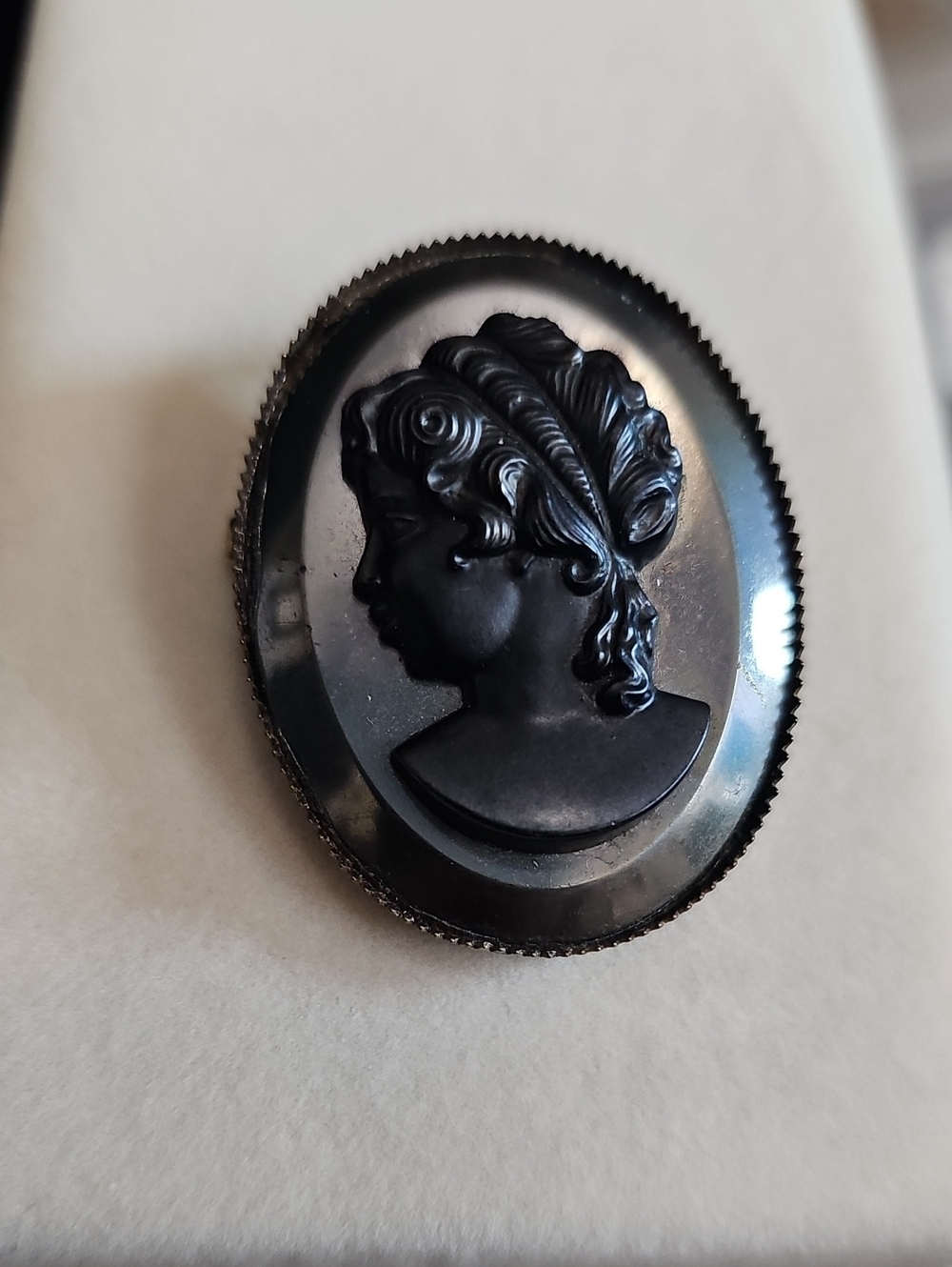 Mouring Cameo Brooch/Pendent